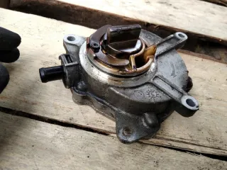 06D145100 Насос вакуумный Audi A4 B6 Арт e5354745, вид 4