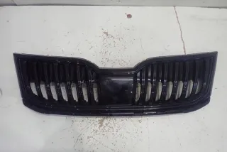 5E0853653C Решетка радиатора Skoda Octavia A7 Арт e5396816, вид 1