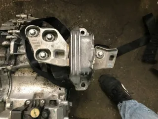  Подушка крепления КПП Mercedes A W176 Арт e5474975, вид 1