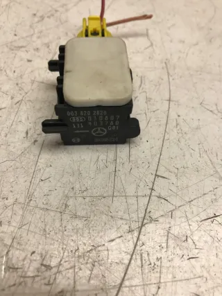 0038202826 Датчик удара Mercedes R W251 Арт e5669969, вид 2