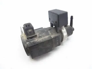057906628 057101492F Клапан электромагнитный Audi A8 D2 (S8) Арт e5685653, вид 1