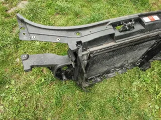  Передняя панель крепления облицовки (телевизор) Audi A6 C5 (S6,RS6) Арт e5710692, вид 4