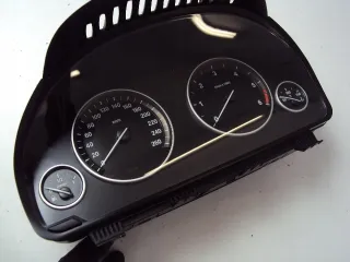2010-2017 9339895 Щиток приборов (приборная панель) BMW 5 F10/F11/GT F07 Арт e5949918, вид 2
