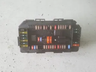 9337879 Блок предохранителей BMW 1 F20/F21 Арт e5985083, вид 1
