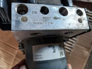 9826694380 Блок ABS Peugeot 3008 2 Арт e6011343, вид 3