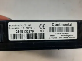 284B13297R Блок предохранителей Renault Megane 3 Арт e6029468, вид 3