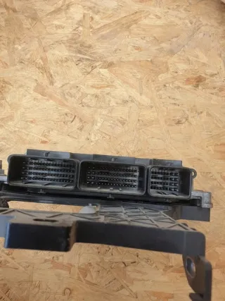 237106468R 237107894R 0281032927 Блок управления двигателем Renault Megane 4 Арт e6042705, вид 2