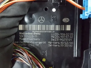2049060205 Блок предохранителей Mercedes C W204 Арт e6473105, вид 3