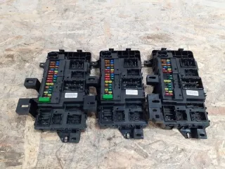 FR3T-15604 GR3T-15604 Блок предохранителей Ford Mustang 6 Арт e6483348, вид 1