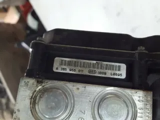  6R0907379AH Блок ABS Audi A1 Арт e6489559, вид 3