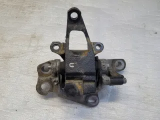  Подушка крепления КПП Mazda 3 BM Арт e6587514