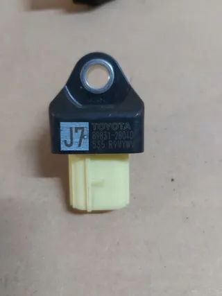 89831-28040 A89831-28040 Датчик удара Toyota Prius 4 Арт e6600251, вид 2