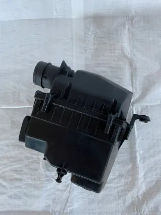 GX739600AD GX73-9600-AD LR092244 T2H25978 Корпус воздушного фильтра Jaguar F-Pace Арт e6694585, вид 2