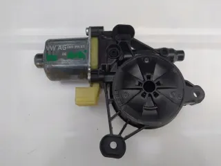 8W0959811, 0130822669 Моторчик стеклоподъемника Audi A4 B9 Арт e6815933, вид 1