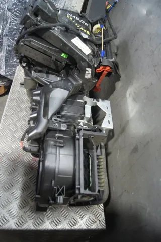 1T1819003 Отопитель в сборе (печка) Volkswagen Caddy 3 Арт e6960219, вид 14