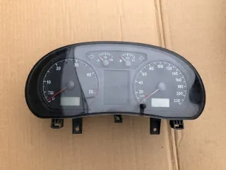 110080124015A Щиток приборов (приборная панель) Volkswagen Polo 4 Арт e6970663, вид 1