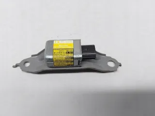89833-47030 Датчик удара Toyota Prius 2 Арт e7001308, вид 1