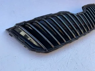 3T0853668B 5JA853668 Решетка радиатора Skoda Superb 2 Арт e7104011, вид 2