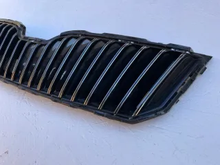 3T0853668B 5JA853668 Решетка радиатора Skoda Superb 2 Арт e7104011, вид 4