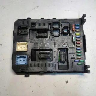 21676031 Блок предохранителей Citroen C5 1 Арт e7105717, вид 1