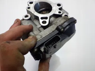 147100361R Клапан EGR Mercedes Vito W447 Арт e7151663, вид 4