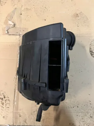 4E0129620 Корпус воздушного фильтра Audi A8 D3 (S8) Арт e7171962, вид 1