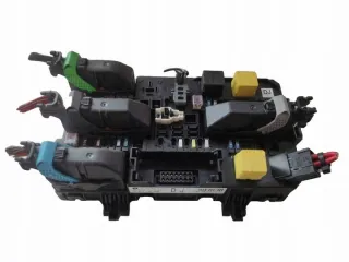 13180773 Блок предохранителей Opel Astra H Арт e7262861, вид 1