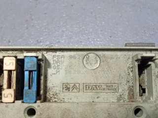 9628024480 Блок предохранителей Citroen Berlingo 1 Арт e7300849, вид 3