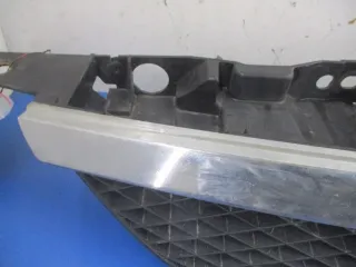 B30K5071X Решетка радиатора Mazda 323 BJ Арт e7330778, вид 3