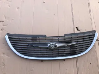 4857522AA Решетка радиатора Chrysler Voyager 4 Арт e7380285, вид 1