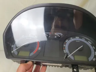 6Y0920881M Щиток приборов (приборная панель) Skoda Fabia 1 Арт e7425394, вид 2