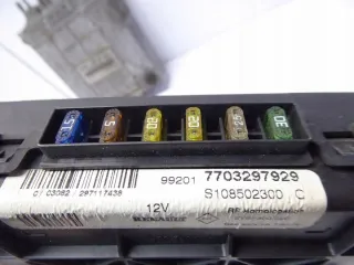 7703297929 S108502300C 7700113868 77001138680 Блок управления двигателем Renault Megane 1 Арт e7514324, вид 4