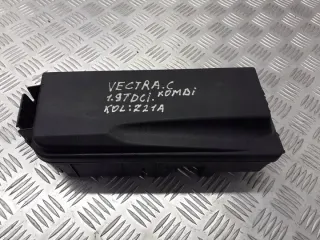 24436039 Блок предохранителей Opel Vectra C  Арт e7519959, вид 3