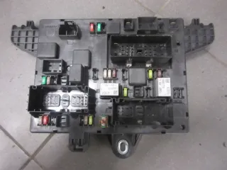 365927271 20957185 Блок предохранителей Opel Zafira C Арт e7528464, вид 1