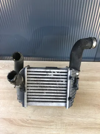 8E0145805P Интеркулер Audi A4 B7 Арт e7588312, вид 3