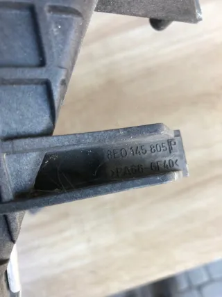 8E0145805P Интеркулер Audi A4 B7 Арт e7588312, вид 5