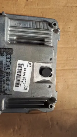 03L906018Jp Блок управления двигателем Audi A4 B8 Арт e7744304, вид 2