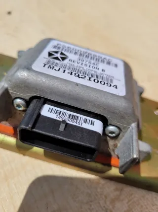 P56009899AC Датчик удара Jeep Cherokee KJ Арт e7798685, вид 6