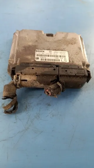 0281001670 Блок управления двигателем Opel Astra G Арт e7811925, вид 3