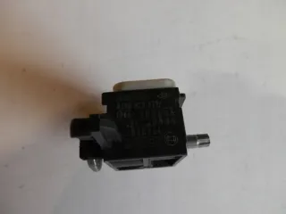 8200529572 Датчик удара Toyota Echo Арт e8049256