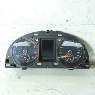 3C0920872F Щиток приборов (приборная панель) Volkswagen Passat B6 Арт e8100010, вид 1