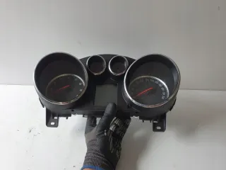 13414035 Щиток приборов (приборная панель) Opel Astra J Арт e8112794, вид 1