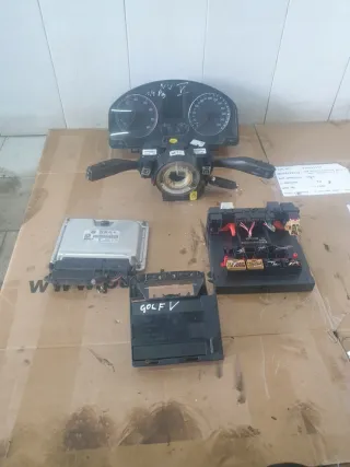 036906032AM 0261208754 Блок управления двигателем Volkswagen Golf 5 Арт e8132564, вид 1