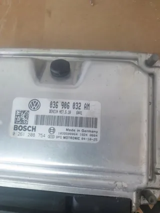 036906032AM 0261208754 Блок управления двигателем Volkswagen Golf 5 Арт e8132564, вид 2