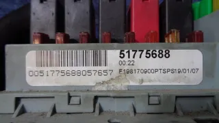 51775688 Блок предохранителей Fiat Bravo 2 Арт e8304041, вид 3