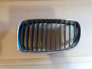51137166439 20000126 Решетка радиатора BMW 1 E81/E82/E87/E88 Арт e8420540, вид 4