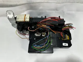 2049065602 Блок предохранителей Mercedes C W204 Арт e8438546, вид 1