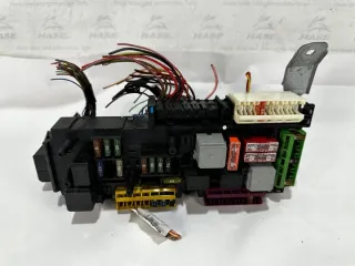 2049065602 Блок предохранителей Mercedes C W204 Арт e8438546, вид 2