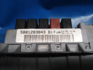 5801283843 Блок предохранителей Iveco Daily 4 Арт e8459609, вид 3