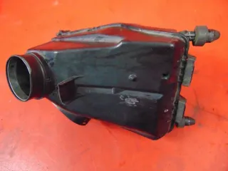 07L133835C 07L133843B 4F0183B Корпус воздушного фильтра Audi A6 C6 (S6,RS6) Арт e8476113, вид 2